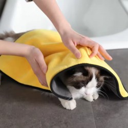 Wholesale Pet Bath Towel – Thick, Quick-Drying Polyester Fiber Dog Towel for Grooming & Home Use