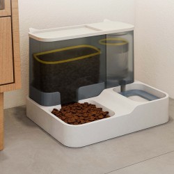 Wholesale Cat Water Dispenser Large-Capacity & for Small Dogs Medium Size Bottle Made of PP for Pets' Food & Drink