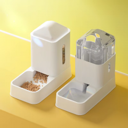 Custom Cat Drinking Fountain Automatic Pet Water Feeder Bottle-Shaped Product Supplies