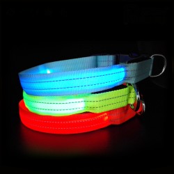 Wholesale Dog Nylon Collar and LED Light Pet Supplies Collar
