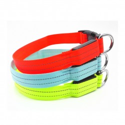 Wholesale Dog Nylon Collar and LED Light Pet Supplies Collar