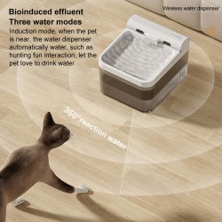 Cats Drinking Dispenser Rechargeable Large Capacity 4L Automatic Quiet Pump