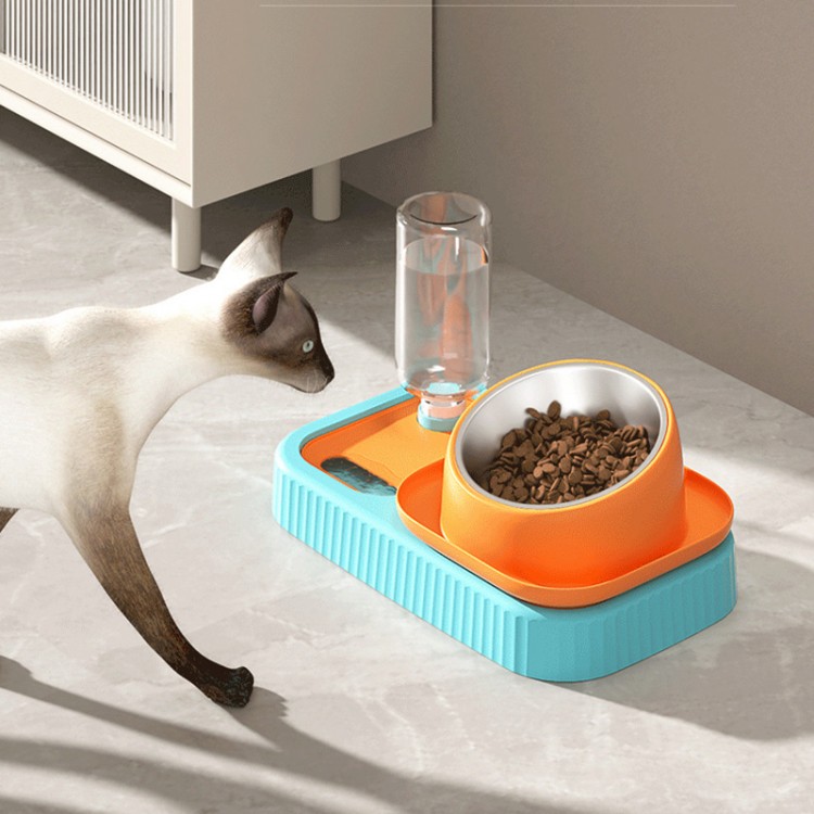 Custom Water Dogs Feeder Custom Water Dogs Feeder