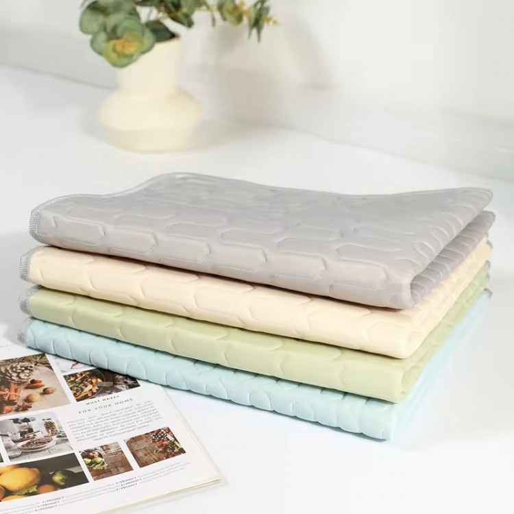 Summer Cooling Mat for Cat Summer Cooling Mat for Cat